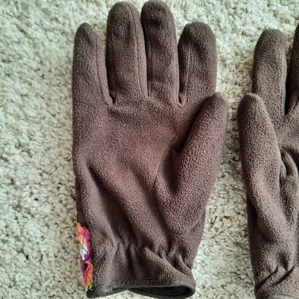 Vera Bradley English rose quilted floral brown fleece gloves size M/L